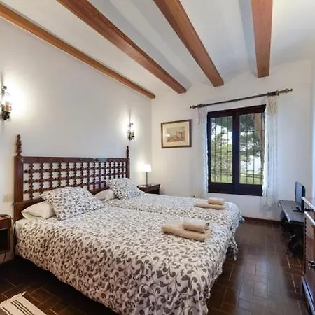 Holiday home Vivelorural Casa En Grupos Con Piscina *